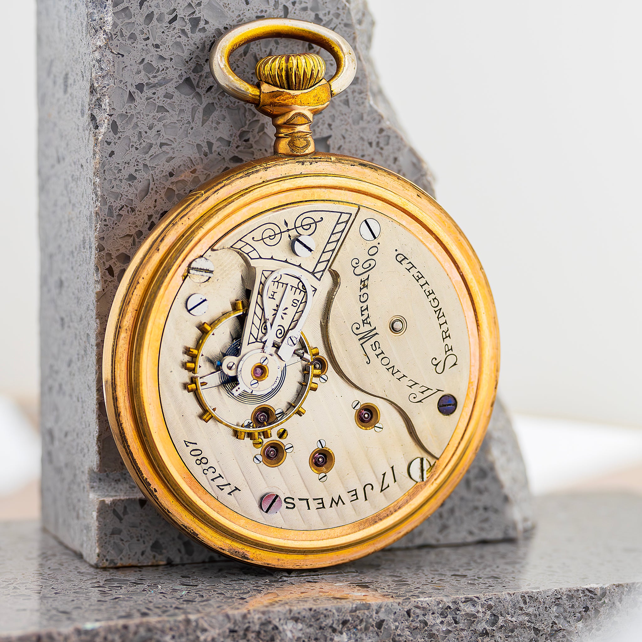 Illinois Grade 69 17J 18s Pocket Watch RUNS 1905 SN# 1713807